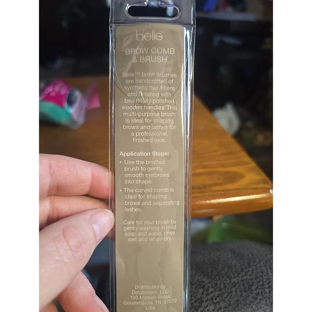 NEW Belle Brow Comb & BRUSH‎